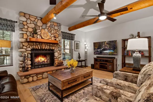 2513 Village Drive #Unit 9, Pinetop, AZ 85935