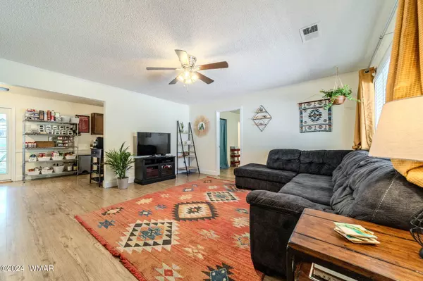 Show Low, AZ 85901,601 N 9Th Drive