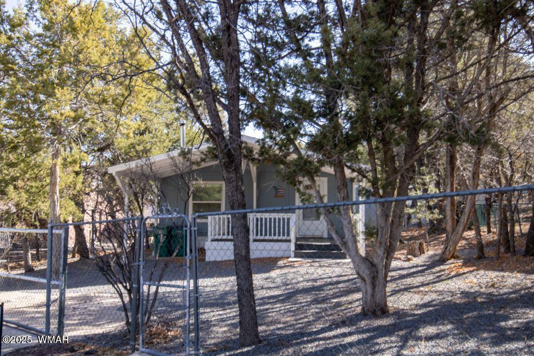 1061 S 9Th Drive, Show Low, AZ 85901