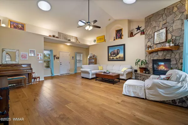Pinetop, AZ 85935,426 E Oak Meadow Lane