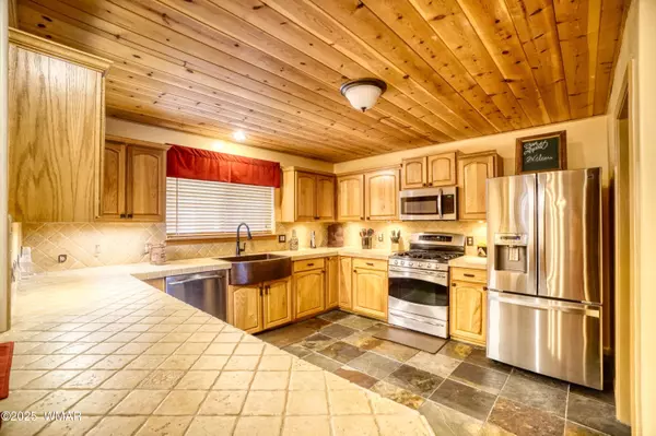 Pinetop, AZ 85935,2271 E Snowflake Drive