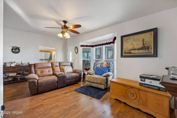 Show Low, AZ 85901,8220 Lake Front Drive