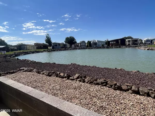 Show Low, AZ 85901,8269 Lake Shore Drive #314