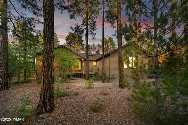 2041 S Bristlecone Drive, Show Low, AZ 85901