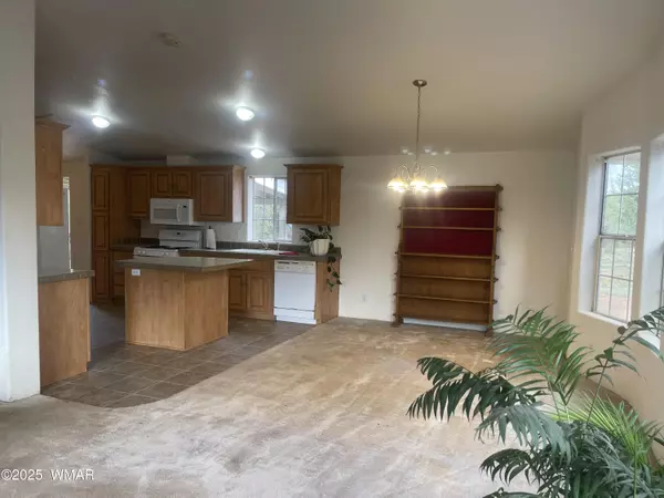 Vernon, AZ 85940,2 N3590