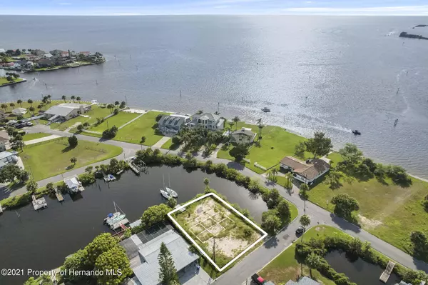 3174 Sanibel Drive, Hernando Beach, FL 34607