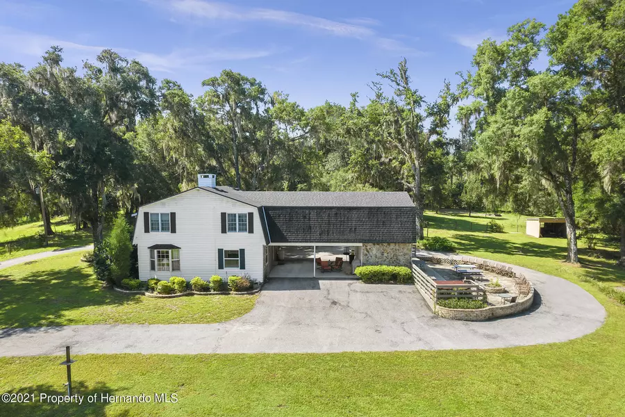 5449 Griffin Road, Brooksville, FL 34601