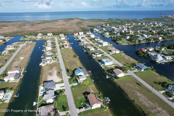 Hernando Beach, FL 34607,4001 Bluefish Drive