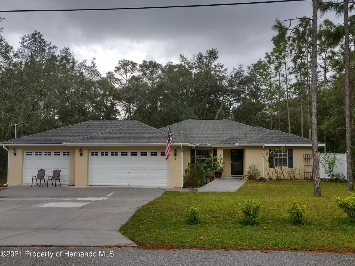 Weeki Wachee, FL 34613,9022 Long Lake Avenue