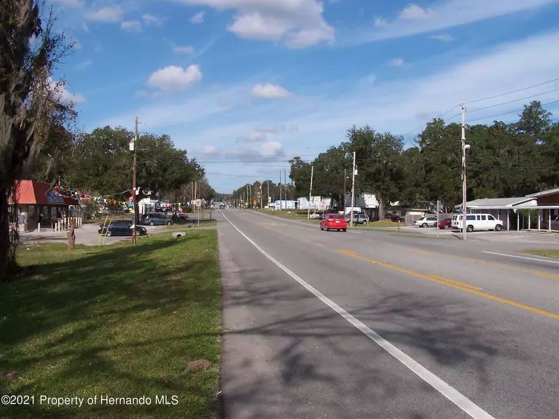 Ponce De Leon Boulevard, Brooksville, FL 34601