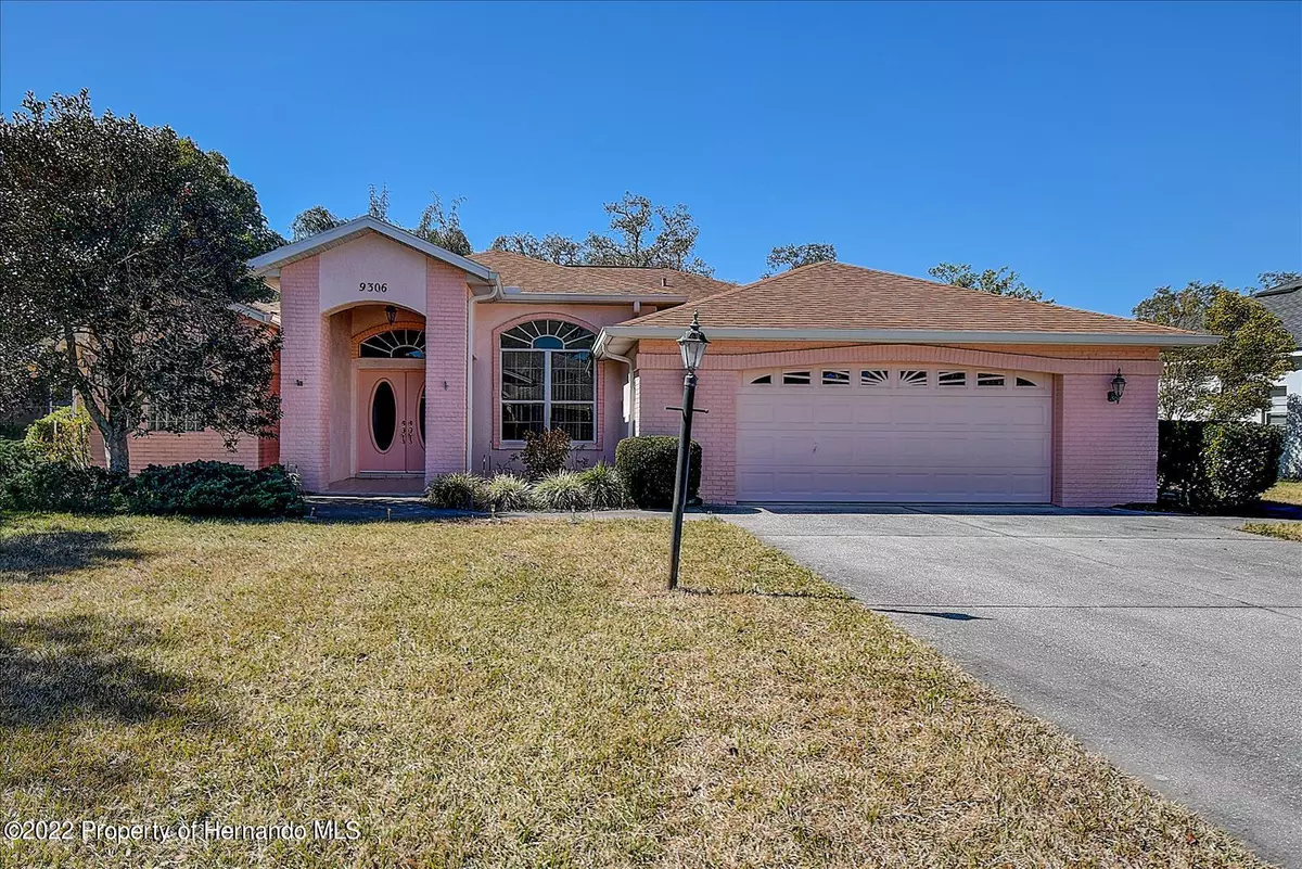 Weeki Wachee, FL 34613,9306 Southern Belle