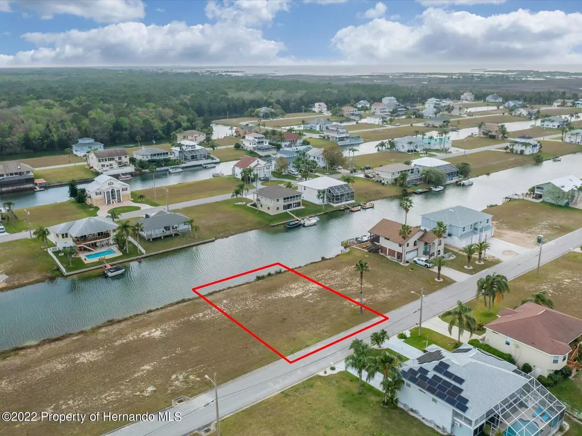 Hernando Beach, FL 34607,4018 Triggerfish Drive