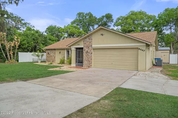 8447 Spring Hill Drive, Spring Hill, FL 34608