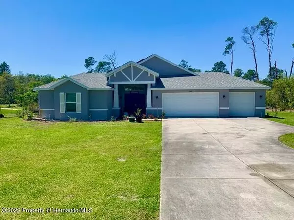 7282 River Country Drive, Weeki Wachee, FL 34607