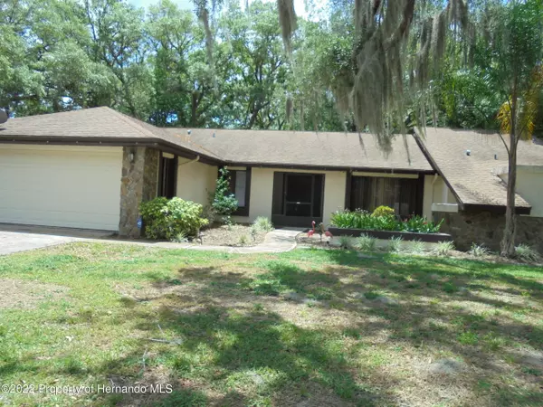 8300 Annapolis Road, Spring Hill, FL 34606