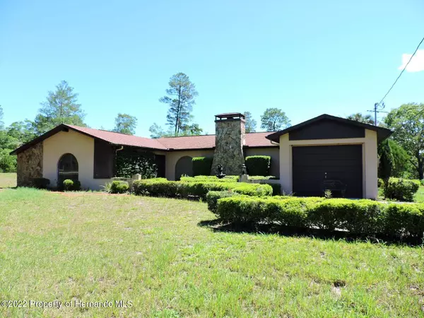 4244 Nancy Creek Boulevard, Brooksville, FL 34602