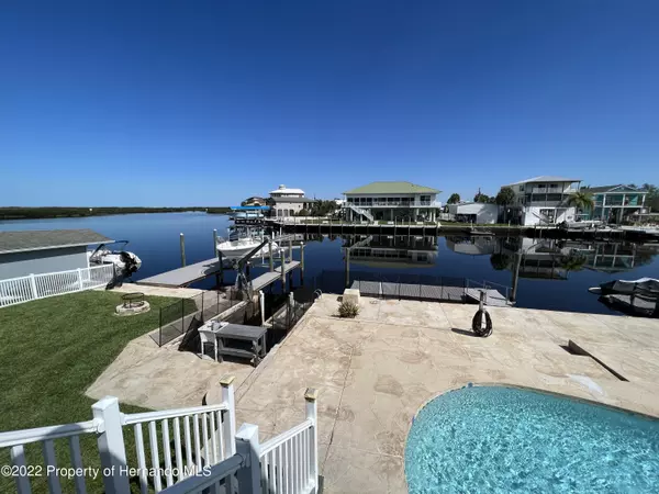 3337 Mangrove Drive, Hernando Beach, FL 34607