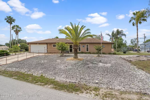 5200 Quintilis Street, Spring Hill, FL 34608