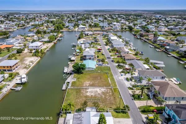 4265 Columbus Drive, Hernando Beach, FL 34607