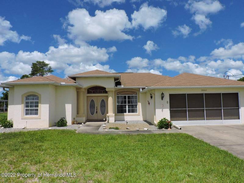 7061 Blackbird Avenue, Weeki Wachee, FL 34613