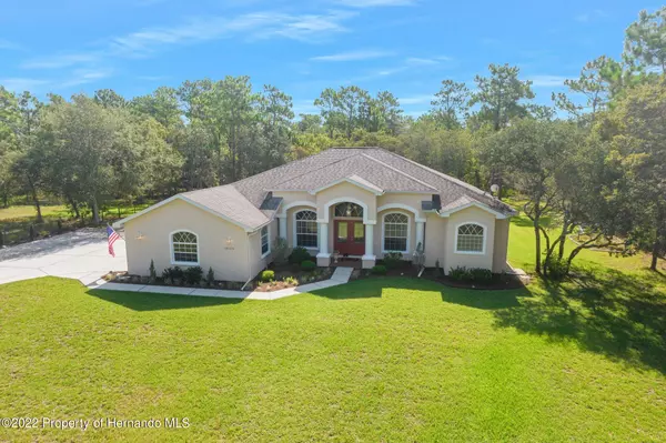 16160 Mount Sparrow Road, Weeki Wachee, FL 34614