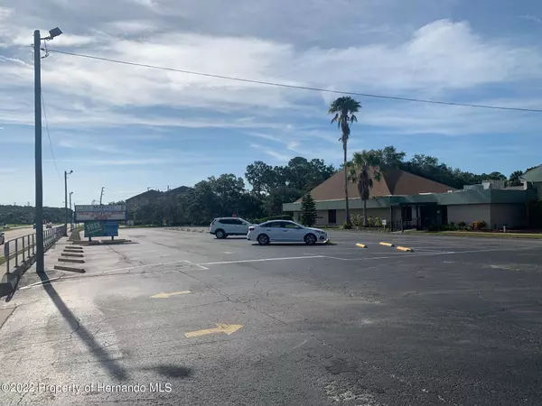 Hudson, FL 34667,7922 State Rd 52