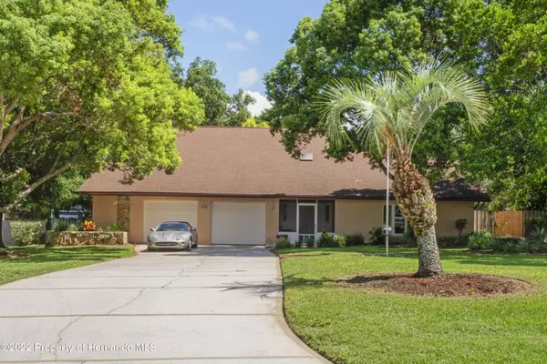 8526 Delaware Drive, Weeki Wachee, FL 34607