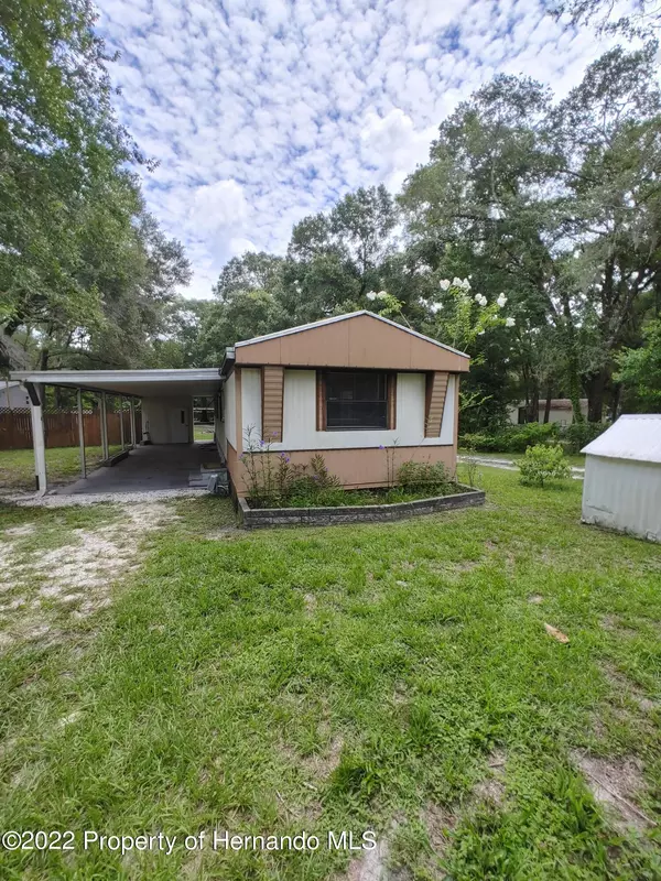 7366 Nunn Blvd, Brooksville, FL 34601