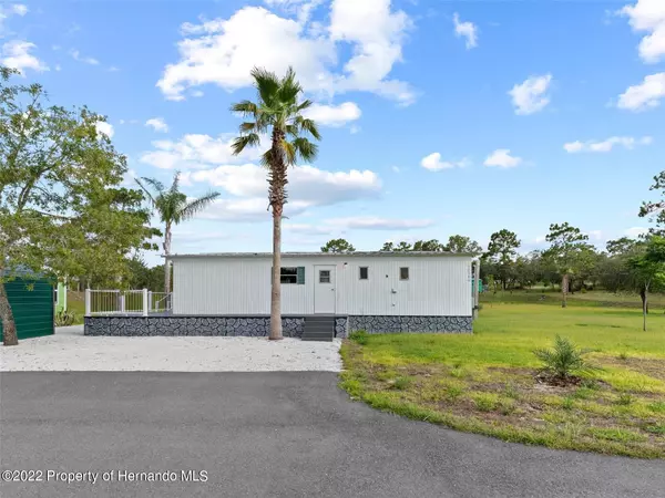 10300 Flycatcher Road, Brooksville, FL 34613