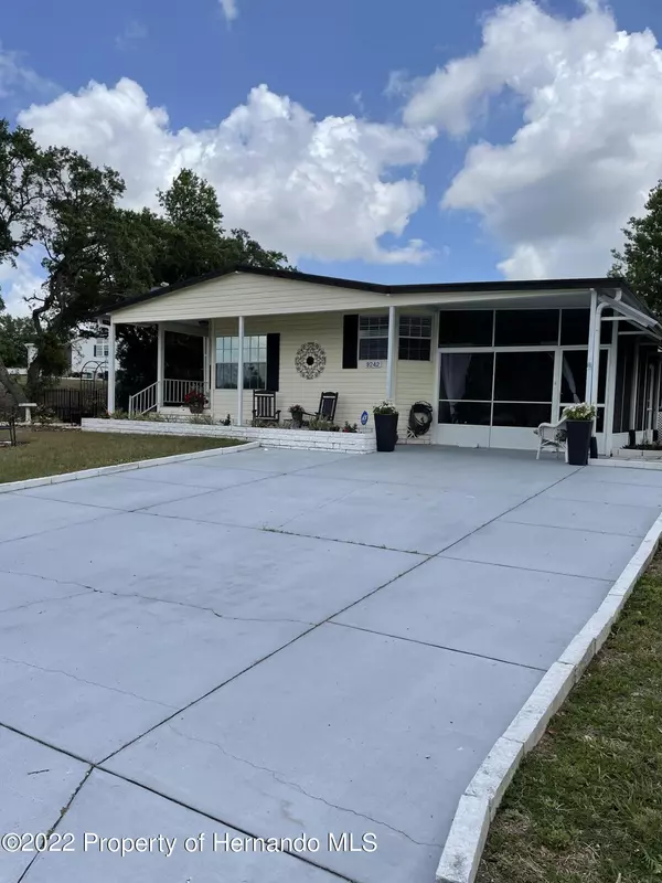 9242 Denmarsh Drive, Brooksville, FL 34613