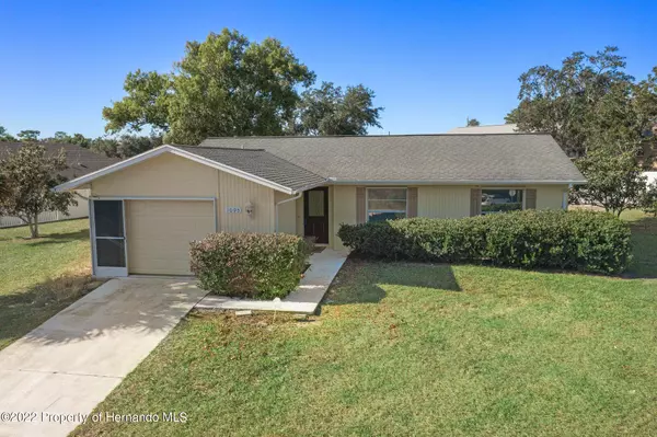 1095 Firwood Avenue, Spring Hill, FL 34609