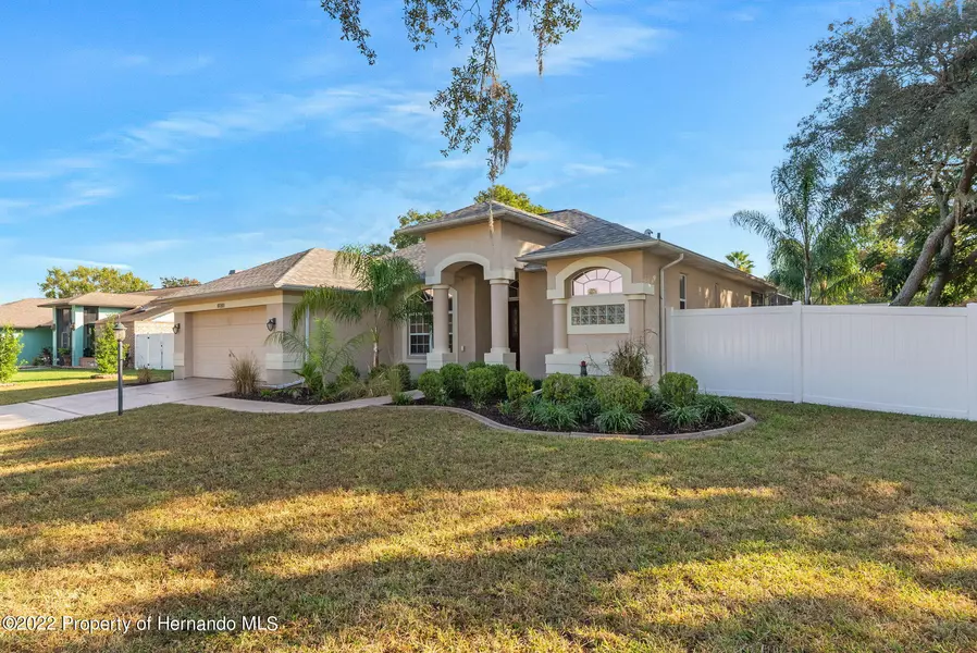 6088 Kinlock Avenue, Spring Hill, FL 34608