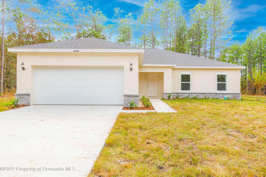 13058 Sparrow Hawk Avenue, Weeki Wachee, FL 34614