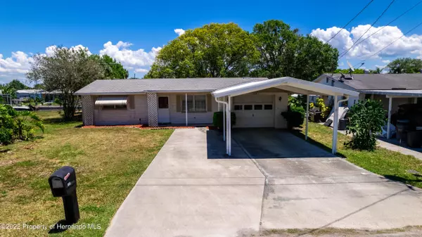 13318 Lisa Drive, Hudson, FL 34667