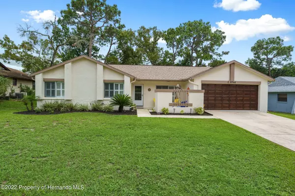 8966 Hernando Way, Weeki Wachee, FL 34613