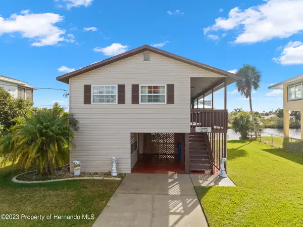 3264 Minnow Creek Drive, Hernando Beach, FL 34607