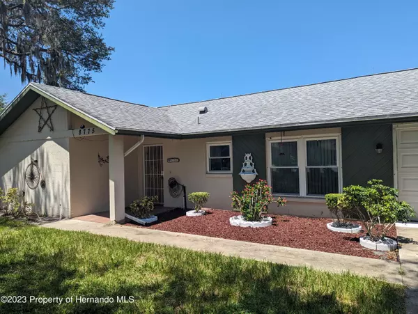 8775 Heather Boulevard, Weeki Wachee, FL 34613