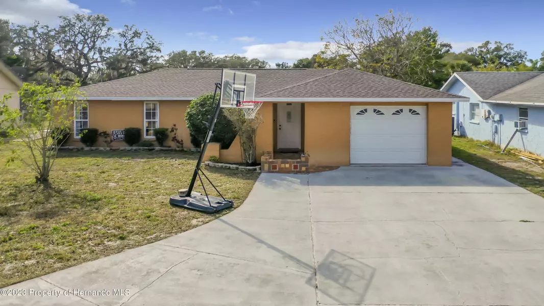 5545 Senate Lane, New Port Richey, FL 34652