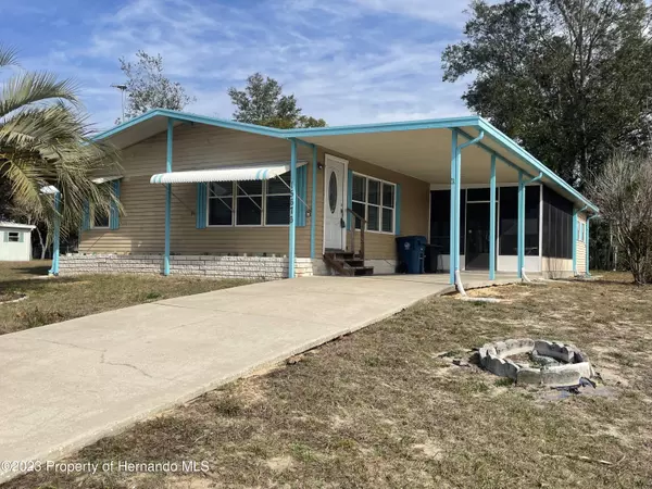 15676 Brookridge Boulevard, Brooksville, FL 34613