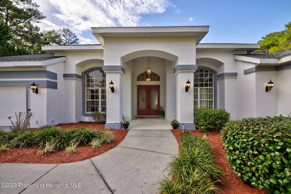 9489 Bearfoot Trail, Weeki Wachee, FL 34613