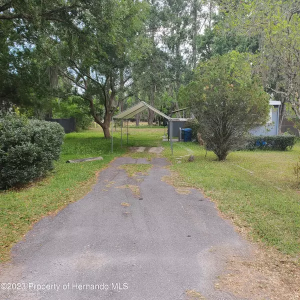 Brooksville, FL 34604,18044 SANDLEWOOD Avenue