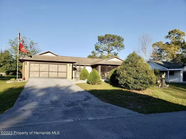 7428 Galloway Road, Weeki Wachee, FL 34613