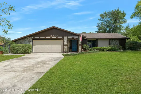 5396 Fern Drive, Weeki Wachee, FL 34607