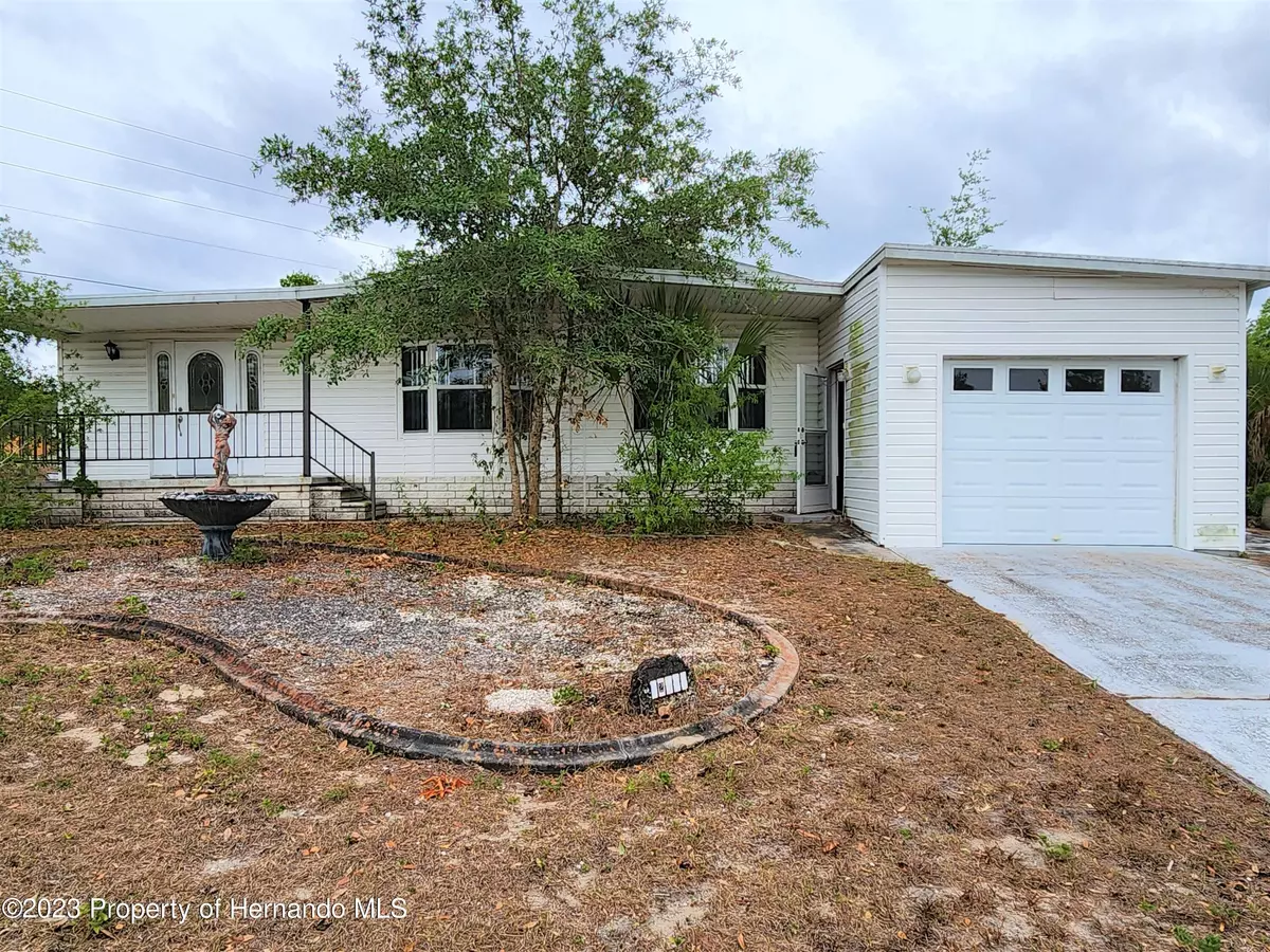 Brooksville, FL 34613,8230 Green Court