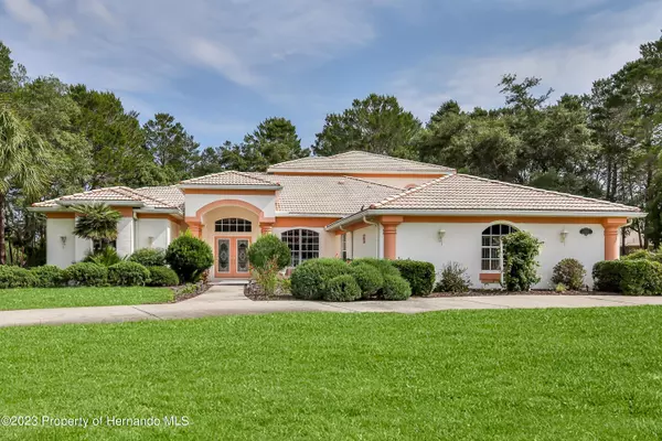 9423 Whisper Ridge Trail, Weeki Wachee, FL 34613