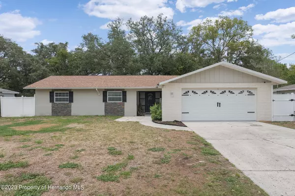 9343 Van Allen Way, Spring Hill, FL 34608