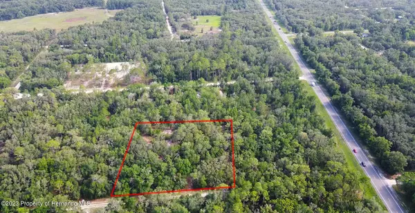 Kola Drive,  Webster,  FL 33597