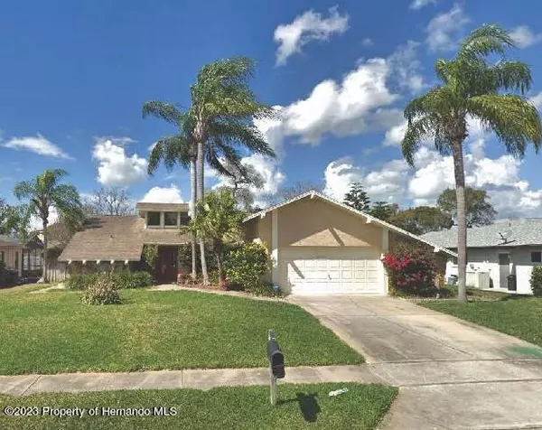 8015 Woodbrook Court, Hudson, FL 34667