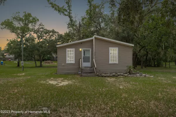 17721 Nicks Drive, Spring Hill(pasco), FL 34610