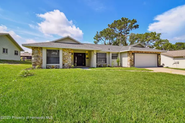 Weeki Wachee, FL 34613,8976 Hernando Way